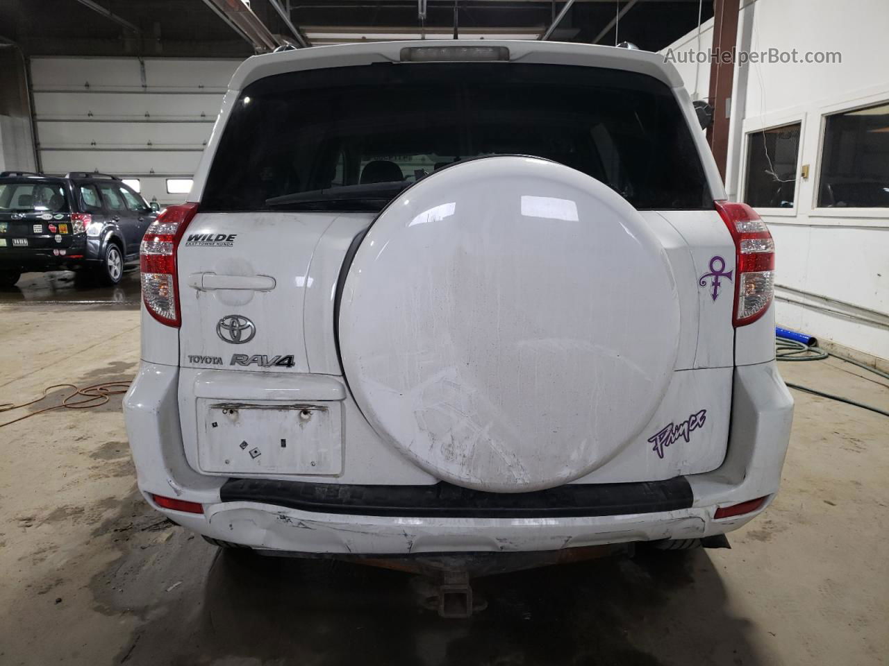 2010 Toyota Rav4  White vin: JTMZF4DV8AD016766