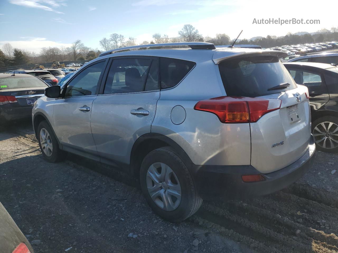 2015 Toyota Rav4 Le Серебряный vin: JTMZFREV0FD050588