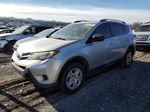 2015 Toyota Rav4 Le Серебряный vin: JTMZFREV0FD050588