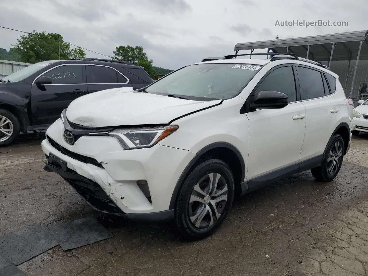 2017 Toyota Rav4 Le White vin: JTMZFREV1HJ125819