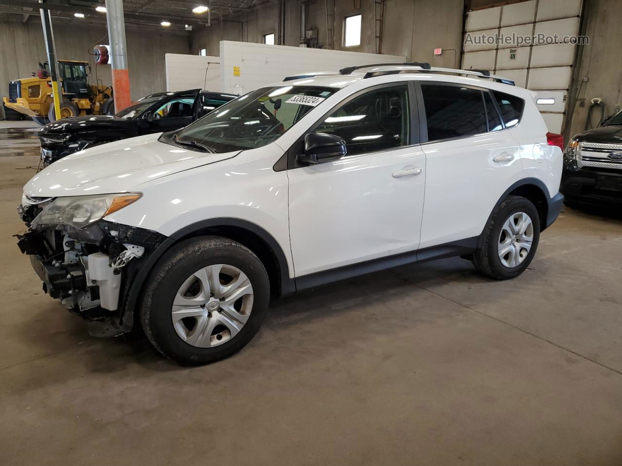 2015 Toyota Rav4 Le White vin: JTMZFREV3FD046485