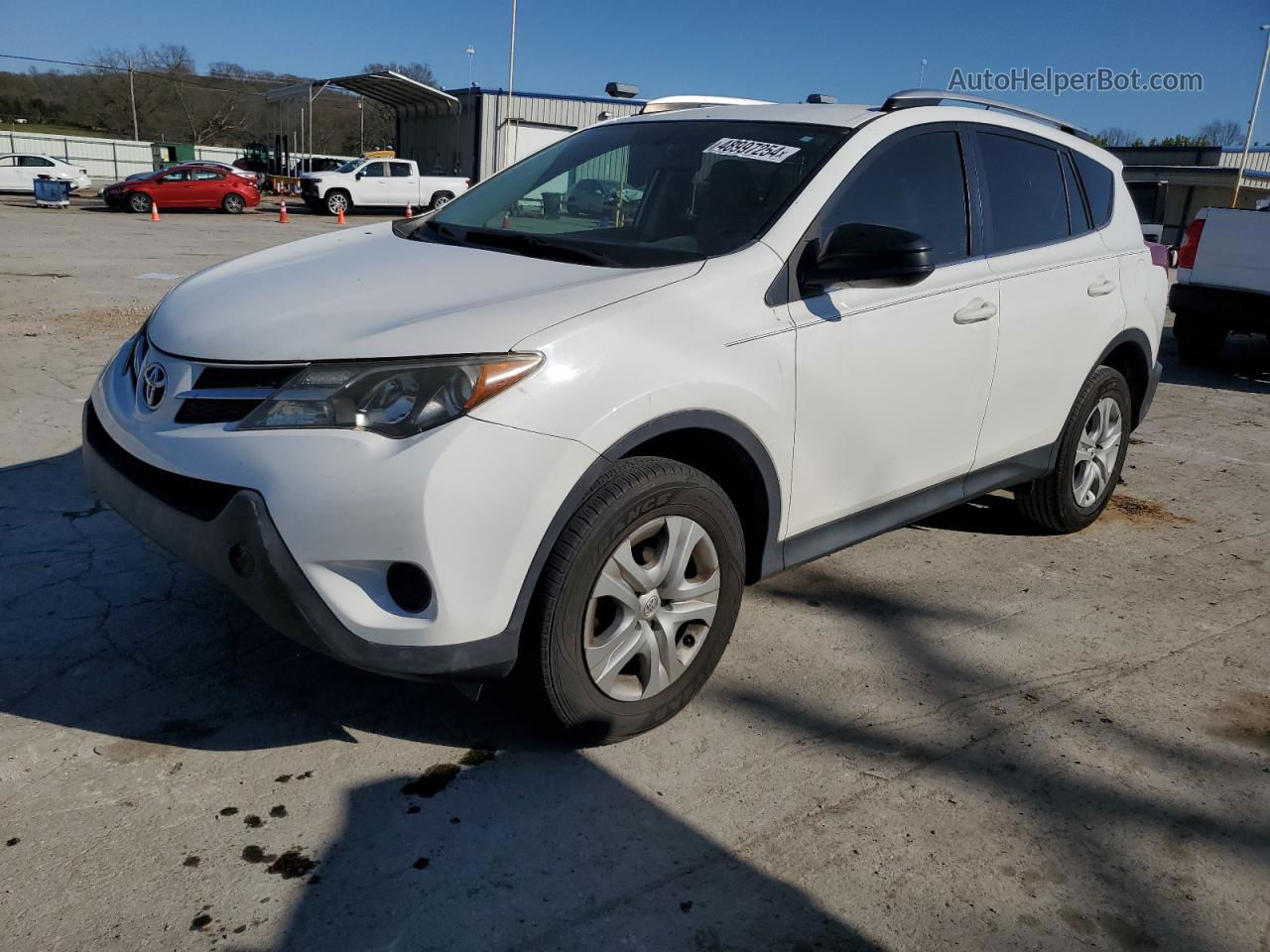 2015 Toyota Rav4 Le White vin: JTMZFREV6FJ052217