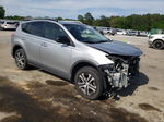 2018 Toyota Rav4 Le Серебряный vin: JTMZFREV6JJ176657