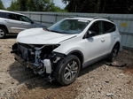 2018 Toyota Rav4 Le White vin: JTMZFREV6JJ205090