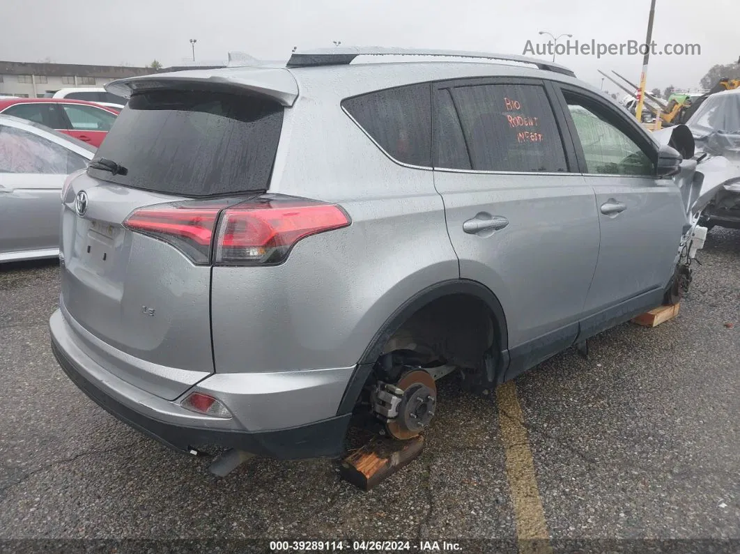 2018 Toyota Rav4 Le Silver vin: JTMZFREV7JJ182693