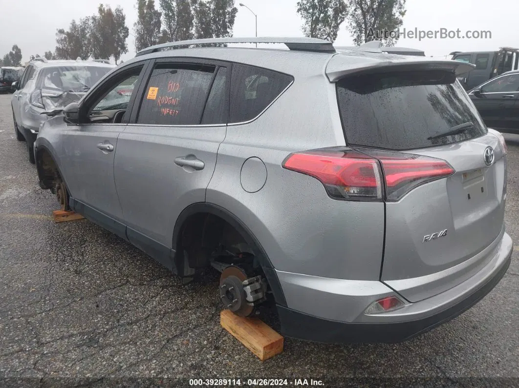 2018 Toyota Rav4 Le Silver vin: JTMZFREV7JJ182693