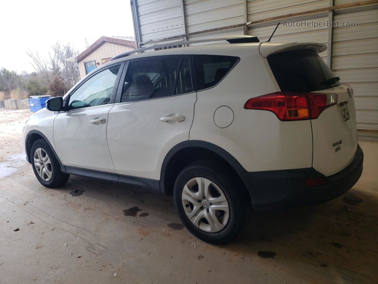 2015 Toyota Rav4 Le White vin: JTMZFREV9FD079829