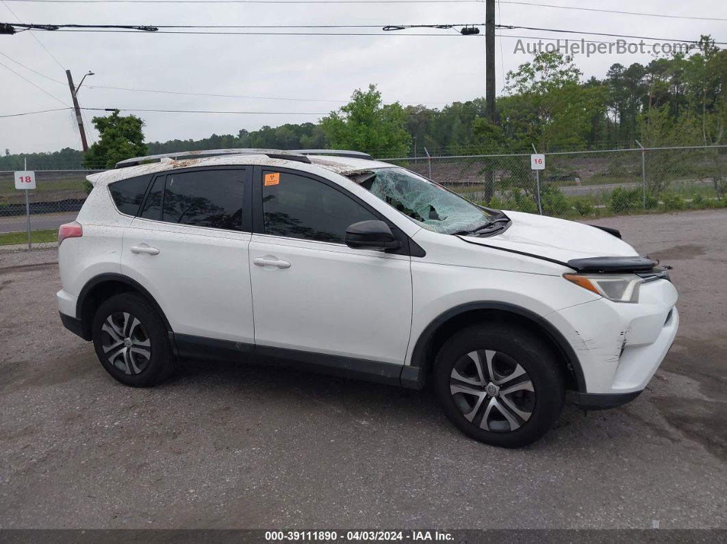 2017 Toyota Rav4 Le White vin: JTMZFREV9HJ707585