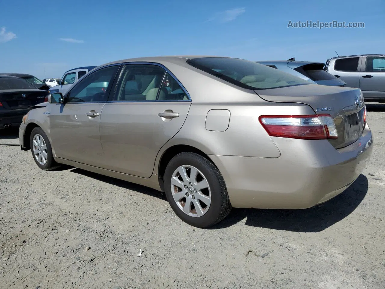 2007 Toyota Camry Hybrid Gold vin: JTNBB46K873005499