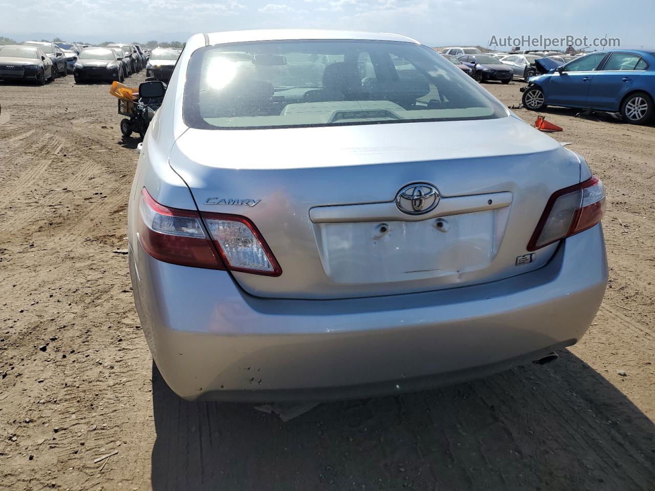 2007 Toyota Camry Hybrid Серебряный vin: JTNBB46KX73002815