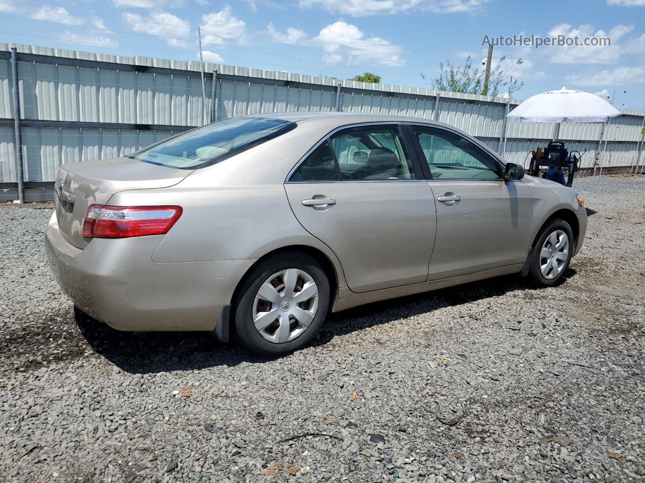 2007 Toyota Camry Ce Beige vin: JTNBE46K173081718