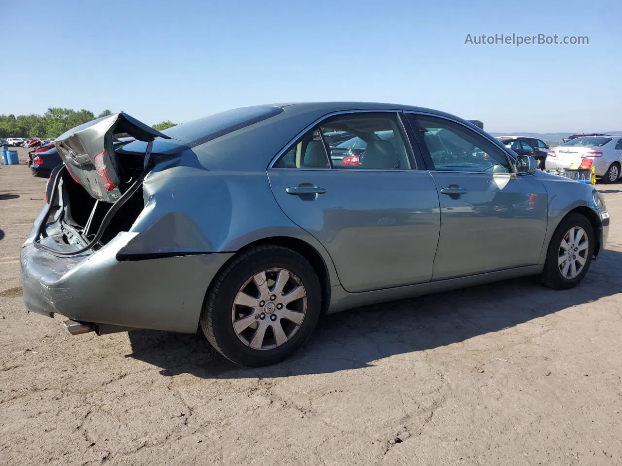 2007 Toyota Camry Ce Teal vin: JTNBE46K373112581