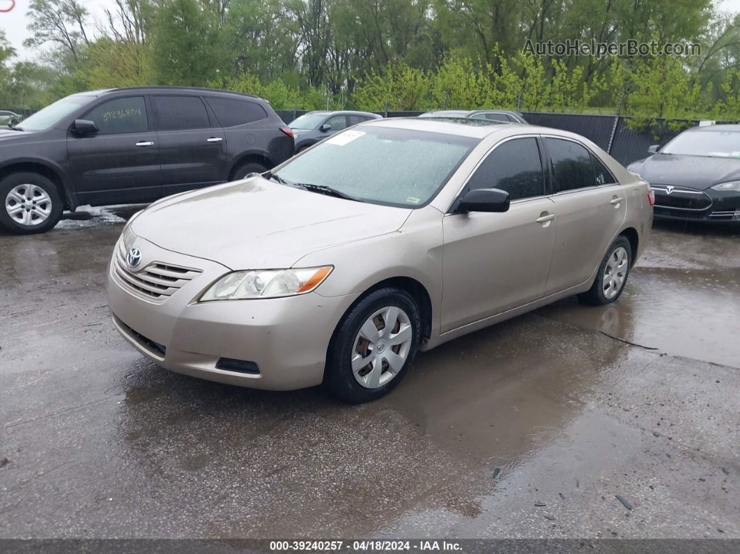 2007 Toyota Camry Le Gold vin: JTNBE46K673034782