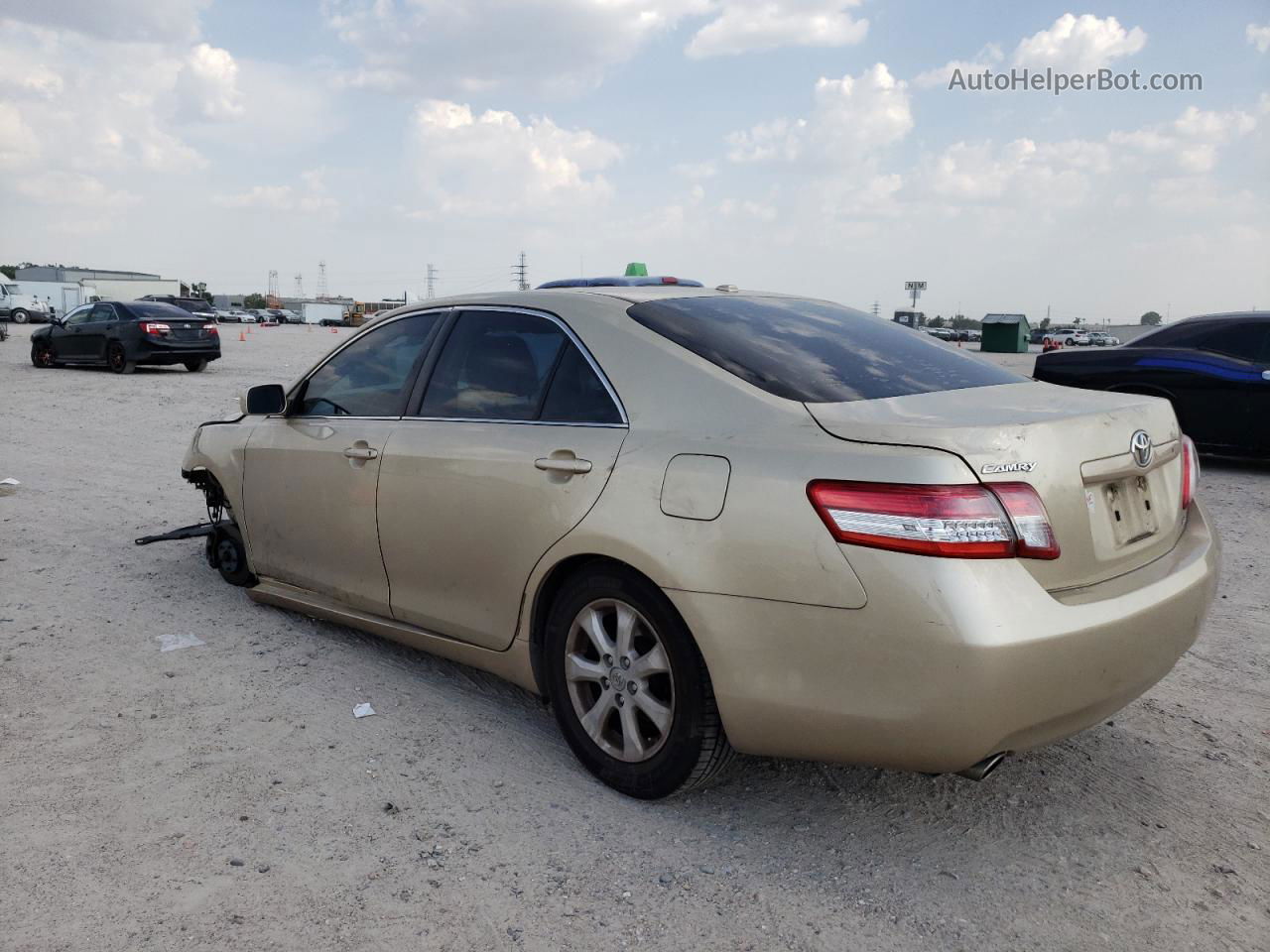 2011 Toyota Camry Se Золотой vin: JTNBK3EK4B3050699