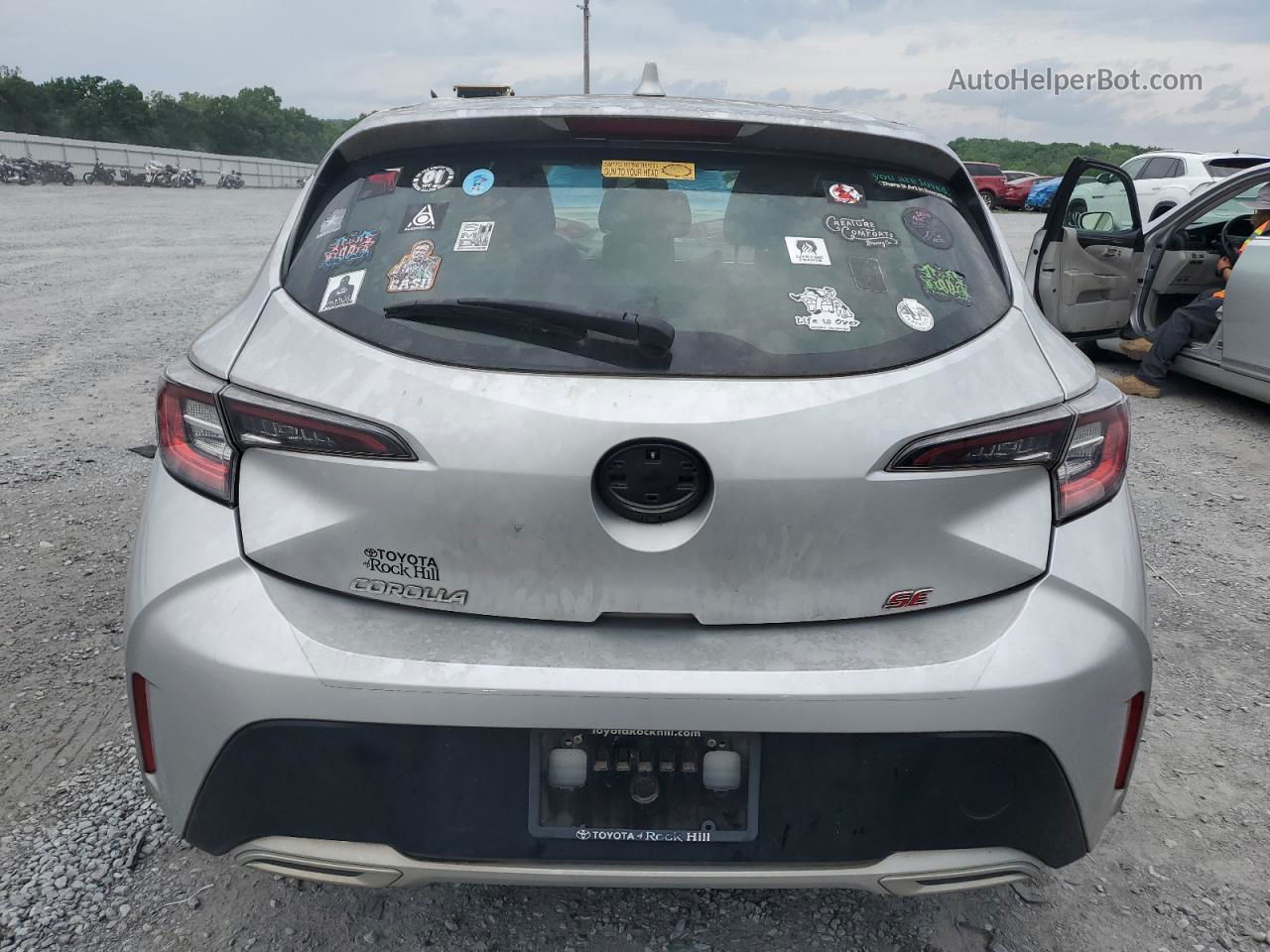 2020 Toyota Corolla Se Серебряный vin: JTND4RBE4L3091288