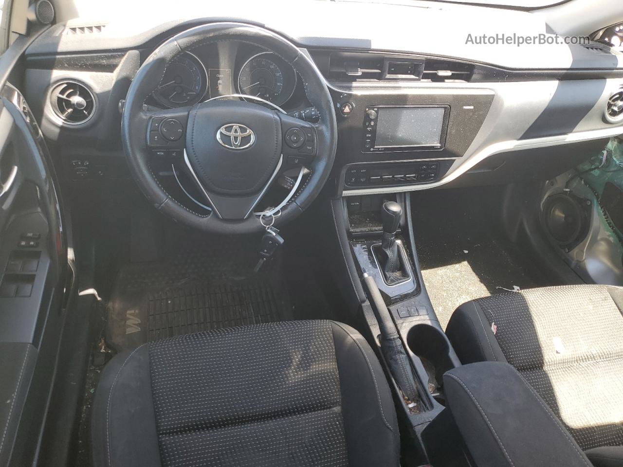 2017 Toyota Corolla Im  Silver vin: JTNKARJE0HJ531673