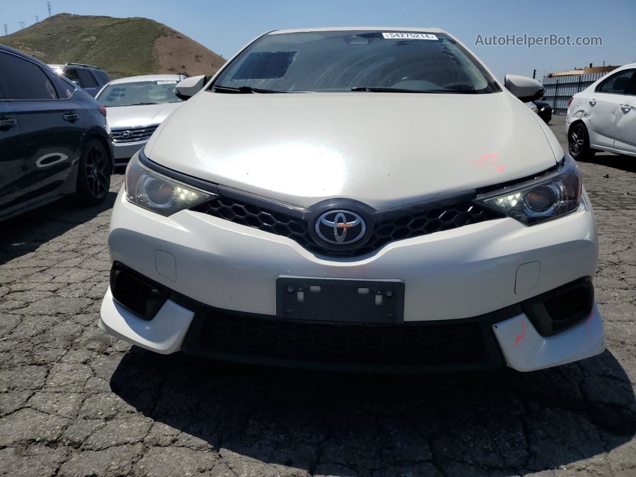 2017 Toyota Corolla Im  White vin: JTNKARJE0HJ532015