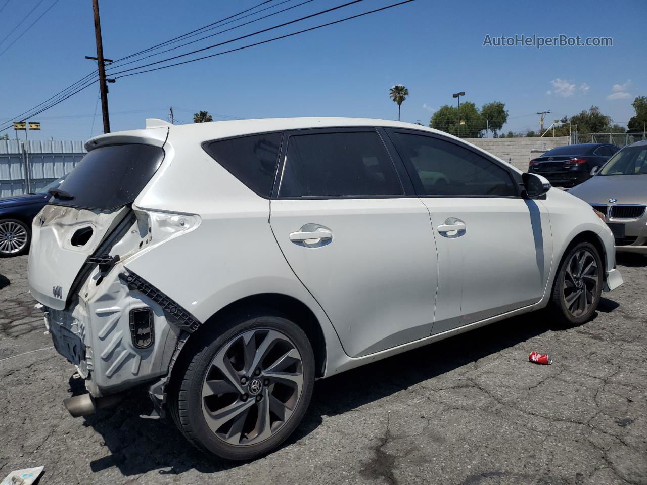 2017 Toyota Corolla Im  White vin: JTNKARJE0HJ532015