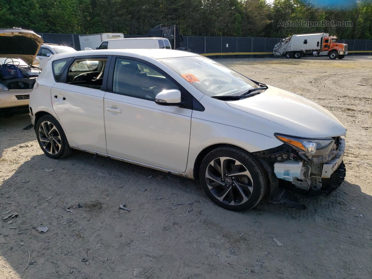 2017 Toyota Corolla Im  White vin: JTNKARJE4HJ536407