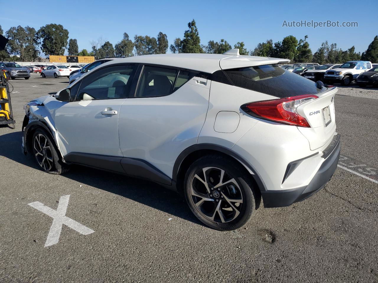 2019 Toyota C-hr Xle Белый vin: JTNKHMBX0K1030143