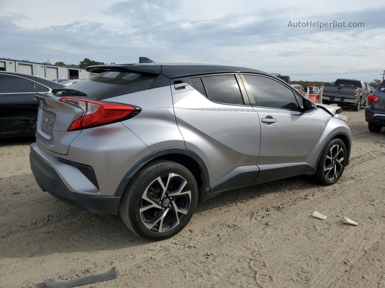 2019 Toyota C-hr Xle Серебряный vin: JTNKHMBXXK1019862