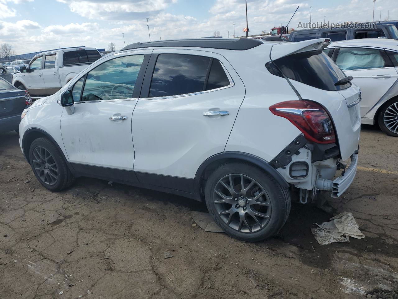 2019 Buick Encore Sport Touring White vin: KL4CJ1SB8KB709470