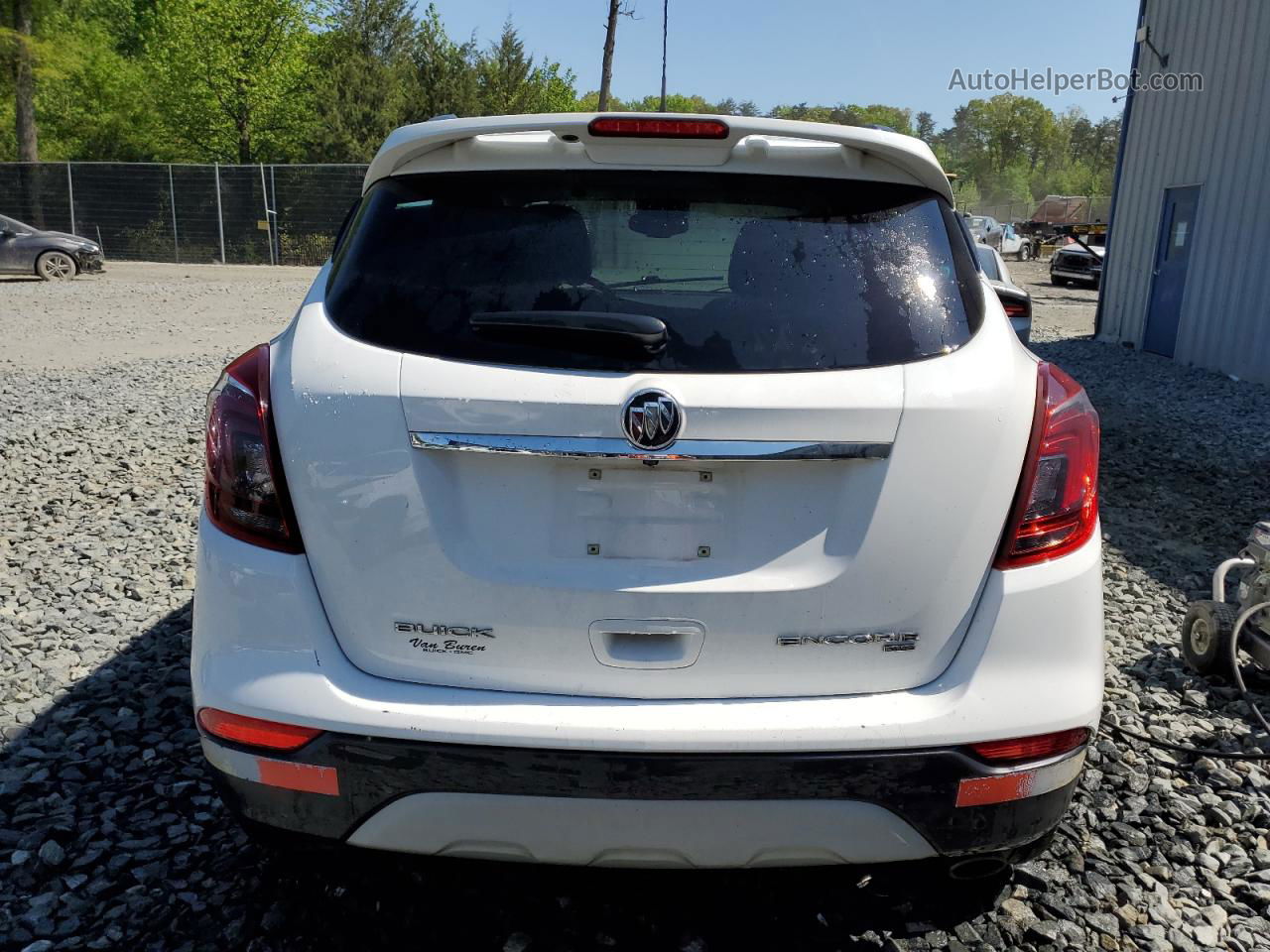 2018 Buick Encore Sport Touring White vin: KL4CJ2SB1JB571405