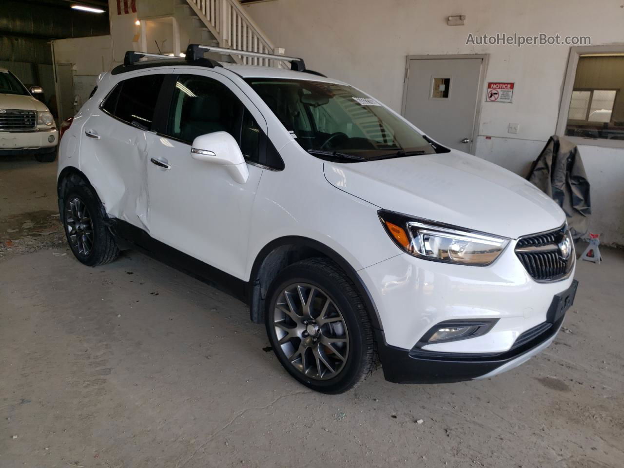 2019 Buick Encore Sport Touring Белый vin: KL4CJ2SB6KB731408