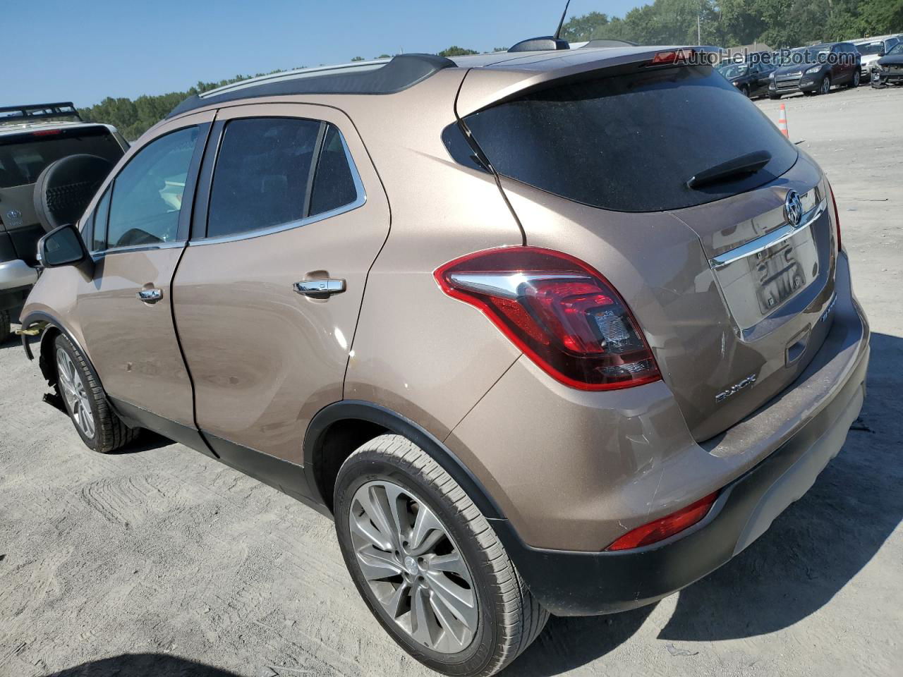 2018 Buick Encore Preferred Золотой vin: KL4CJASB0JB691299