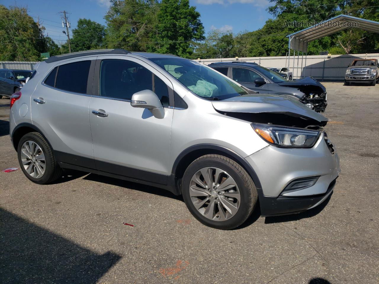 2019 Buick Encore Preferred Серебряный vin: KL4CJASB2KB718956