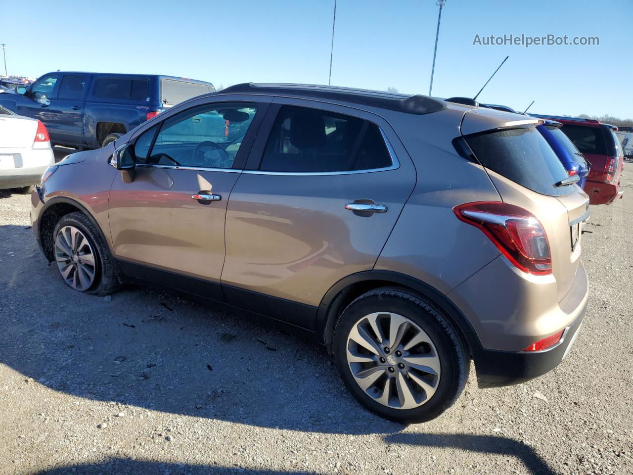 2019 Buick Encore Preferred Золотой vin: KL4CJASB3KB718982