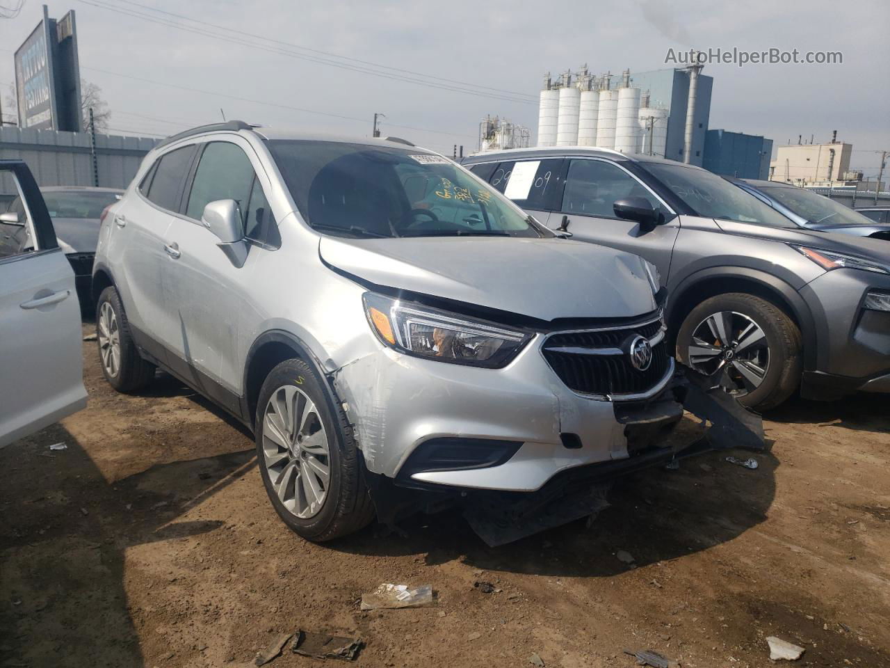 2018 Buick Encore Preferred Серебряный vin: KL4CJASB8JB541523