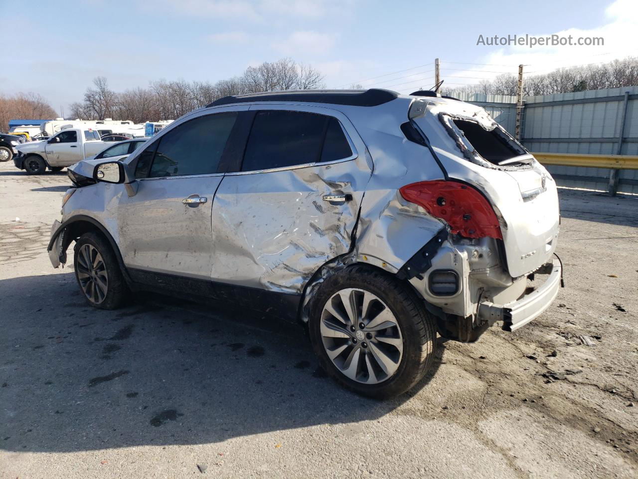 2018 Buick Encore Preferred Серебряный vin: KL4CJASBXJB506997