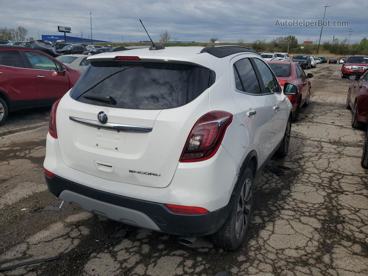 2018 Buick Encore Essence Белый vin: KL4CJCSB4JB629643