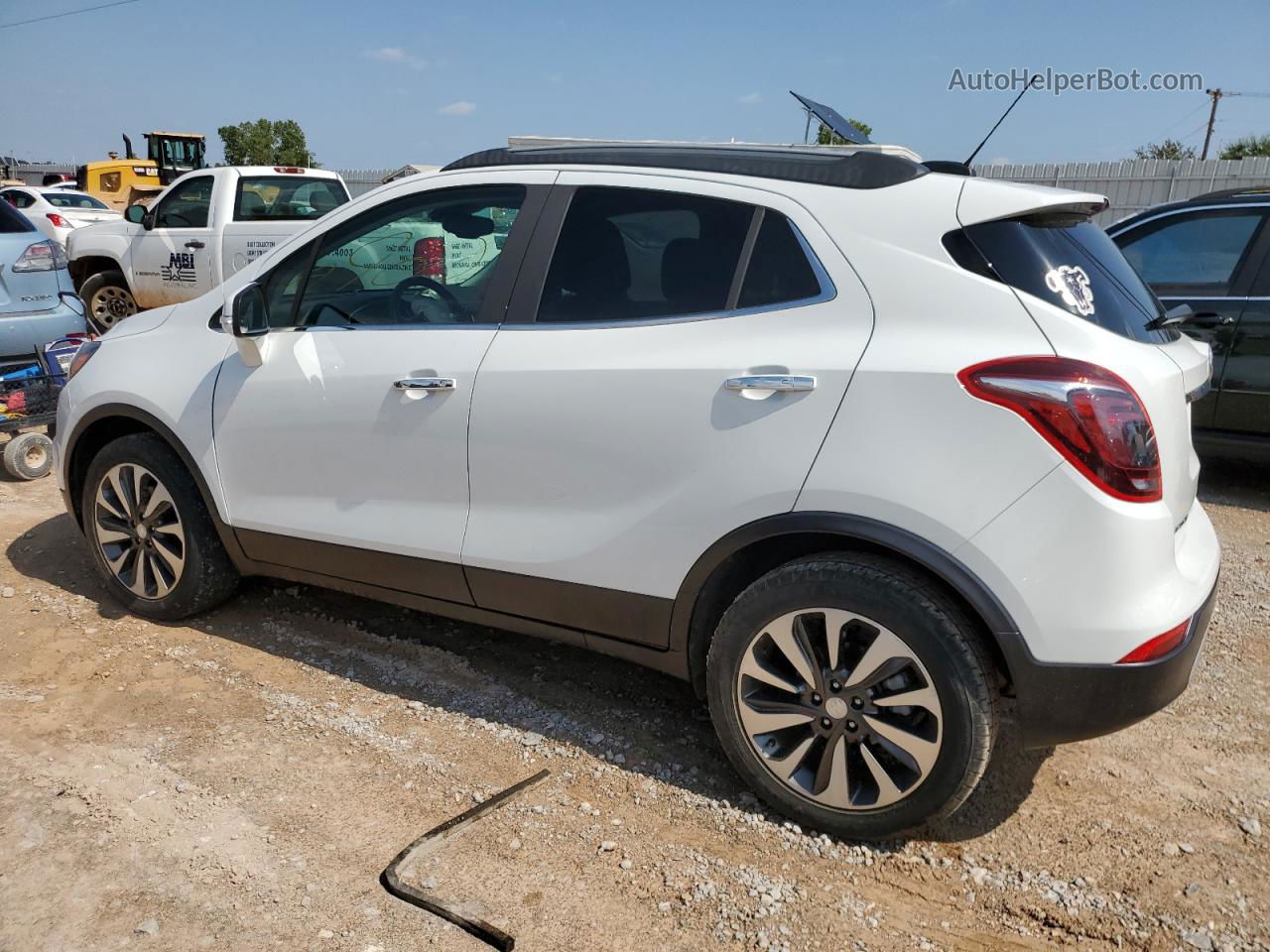 2018 Buick Encore Essence White vin: KL4CJCSB8JB531084