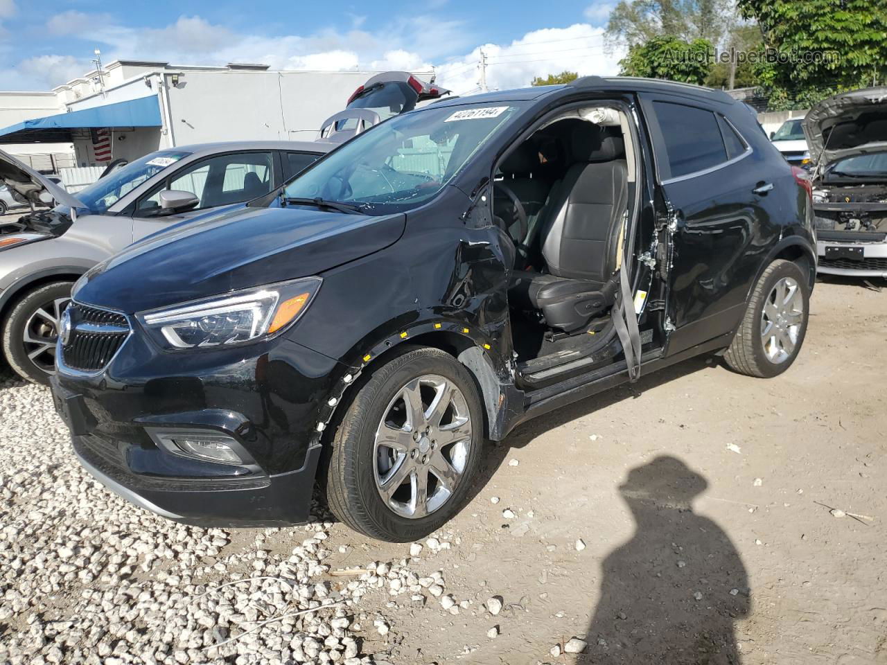 2018 Buick Encore Essence Black vin: KL4CJCSBXJB575703