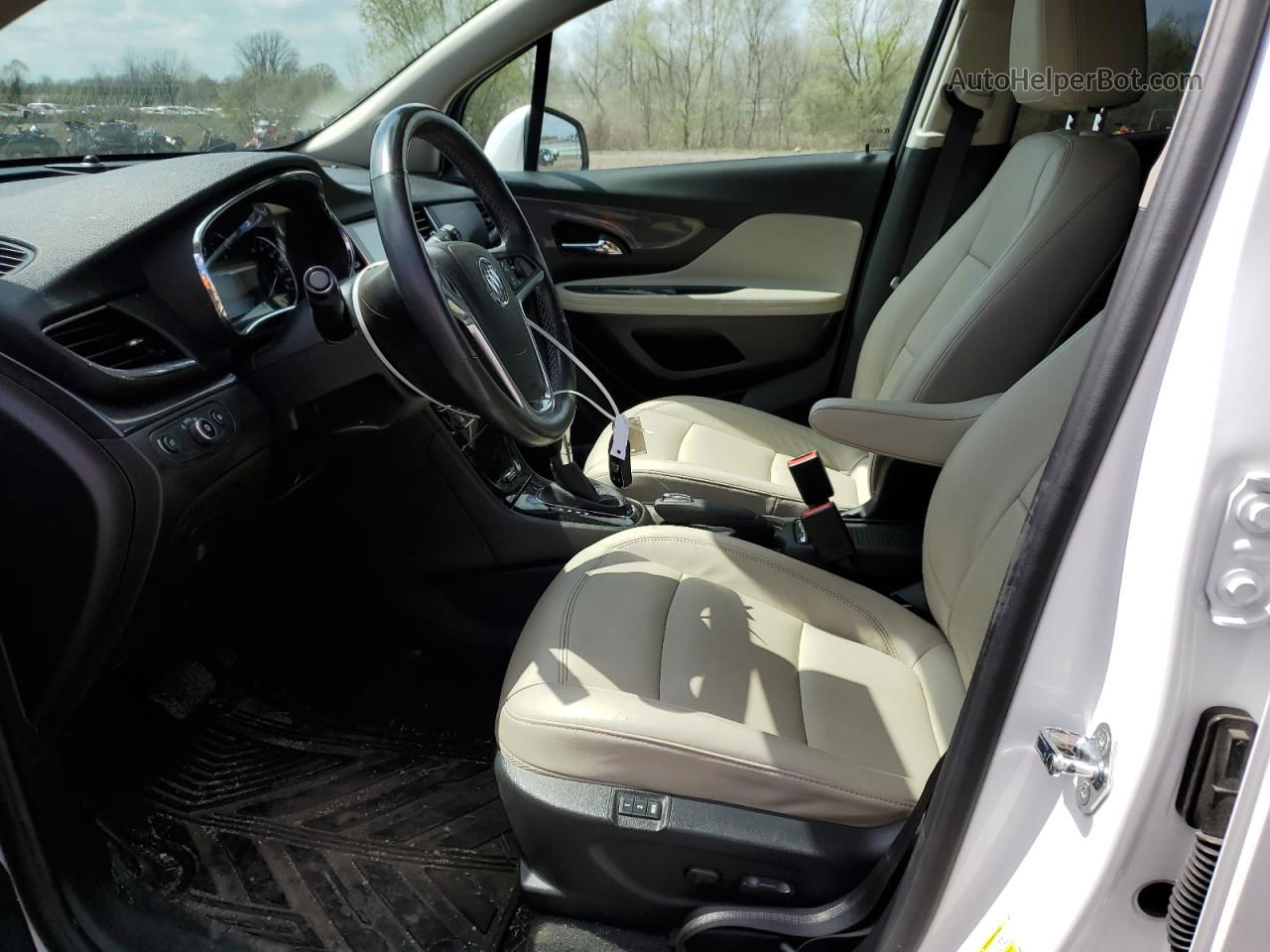 2019 Buick Encore Essence Белый vin: KL4CJCSM6KB745347