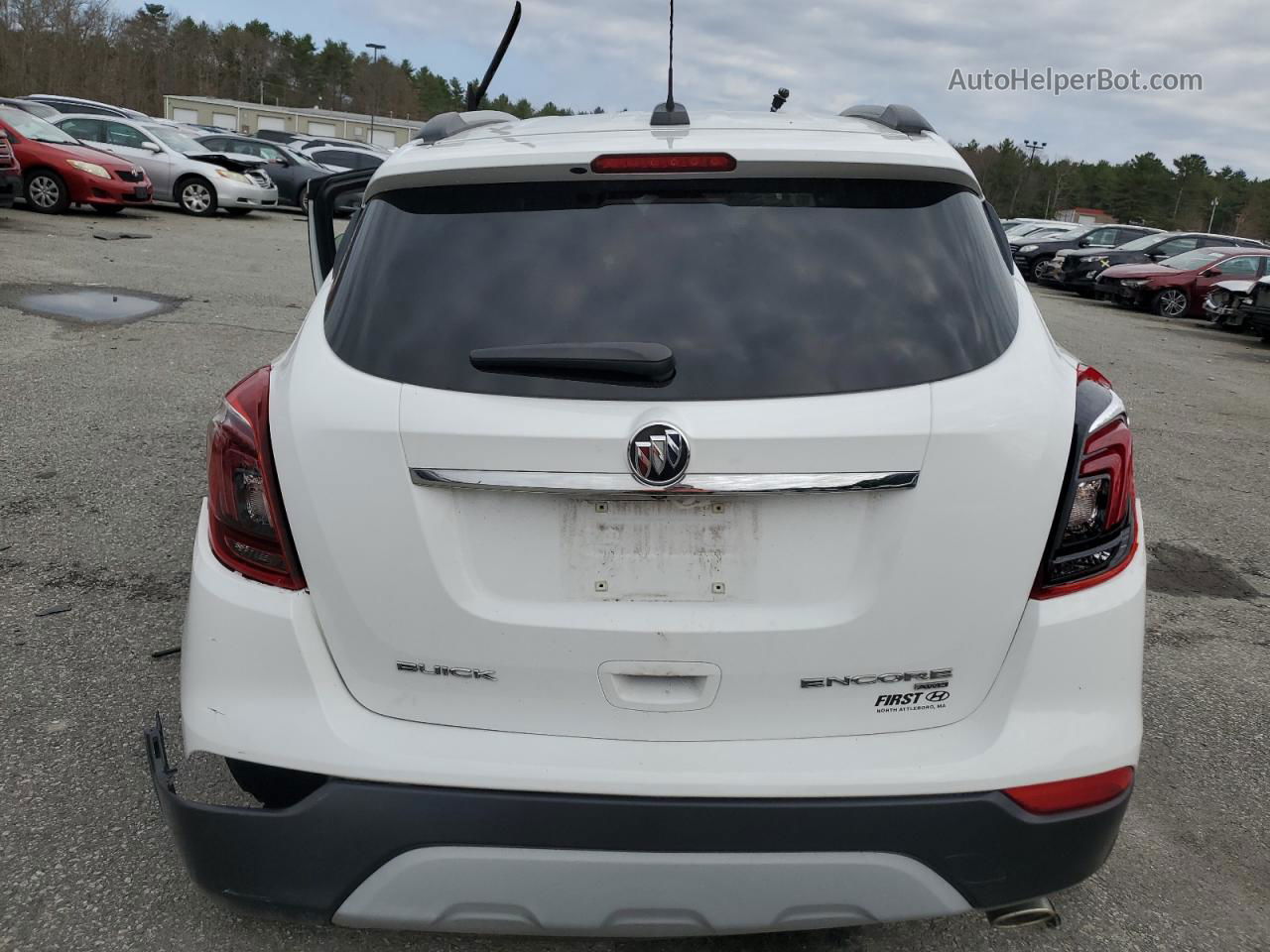 2018 Buick Encore Preferred White vin: KL4CJESB0JB605111