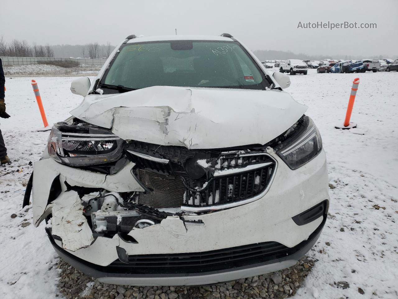 2019 Buick Encore Preferred White vin: KL4CJESB7KB896336