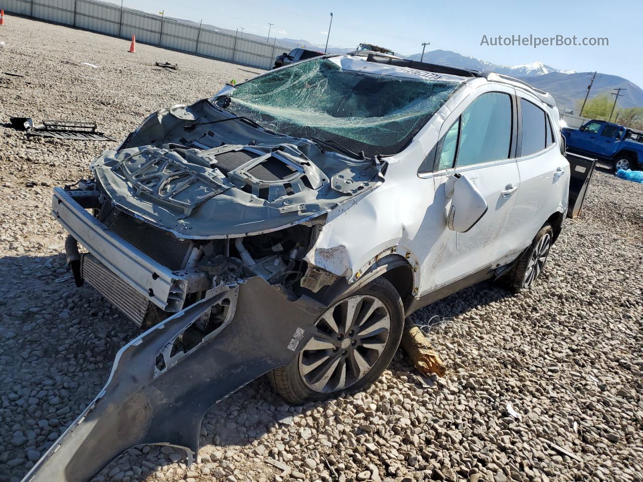 2018 Buick Encore Essence White vin: KL4CJGSB3JB530318