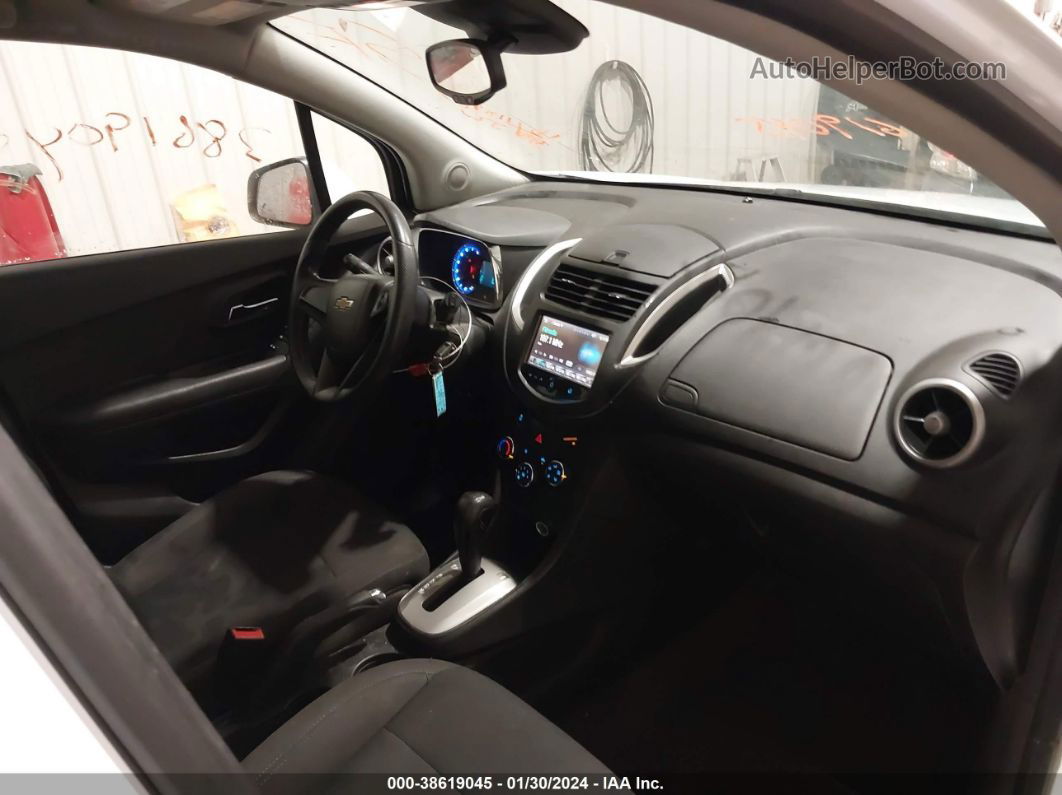 2016 Chevrolet Trax 1ls Белый vin: KL7CJKSB1GB584862