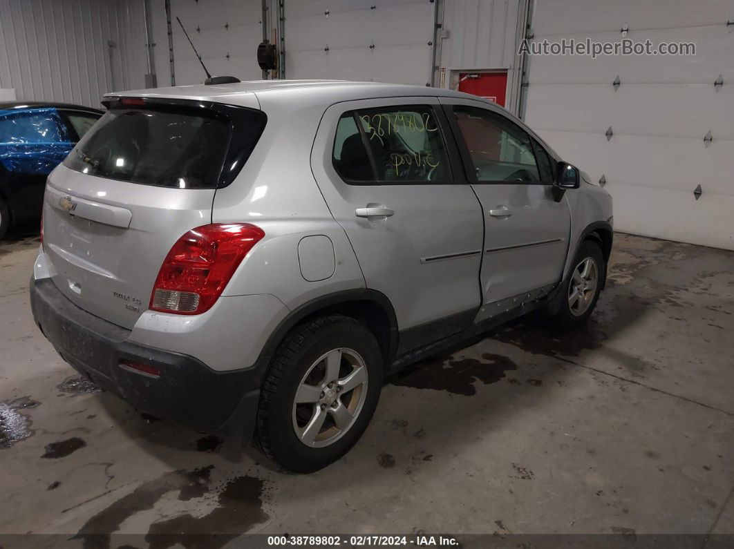 2016 Chevrolet Trax 1ls Серебряный vin: KL7CJNSB2GB740506