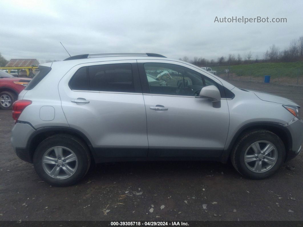 2019 Chevrolet Trax Lt Silver vin: KL7CJPSB7KB809128