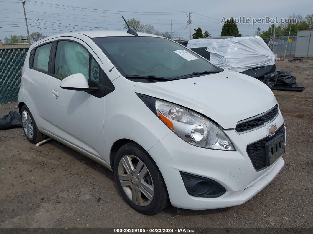 2015 Chevrolet Spark Ls Manual Белый vin: KL8CA6S94FC806481