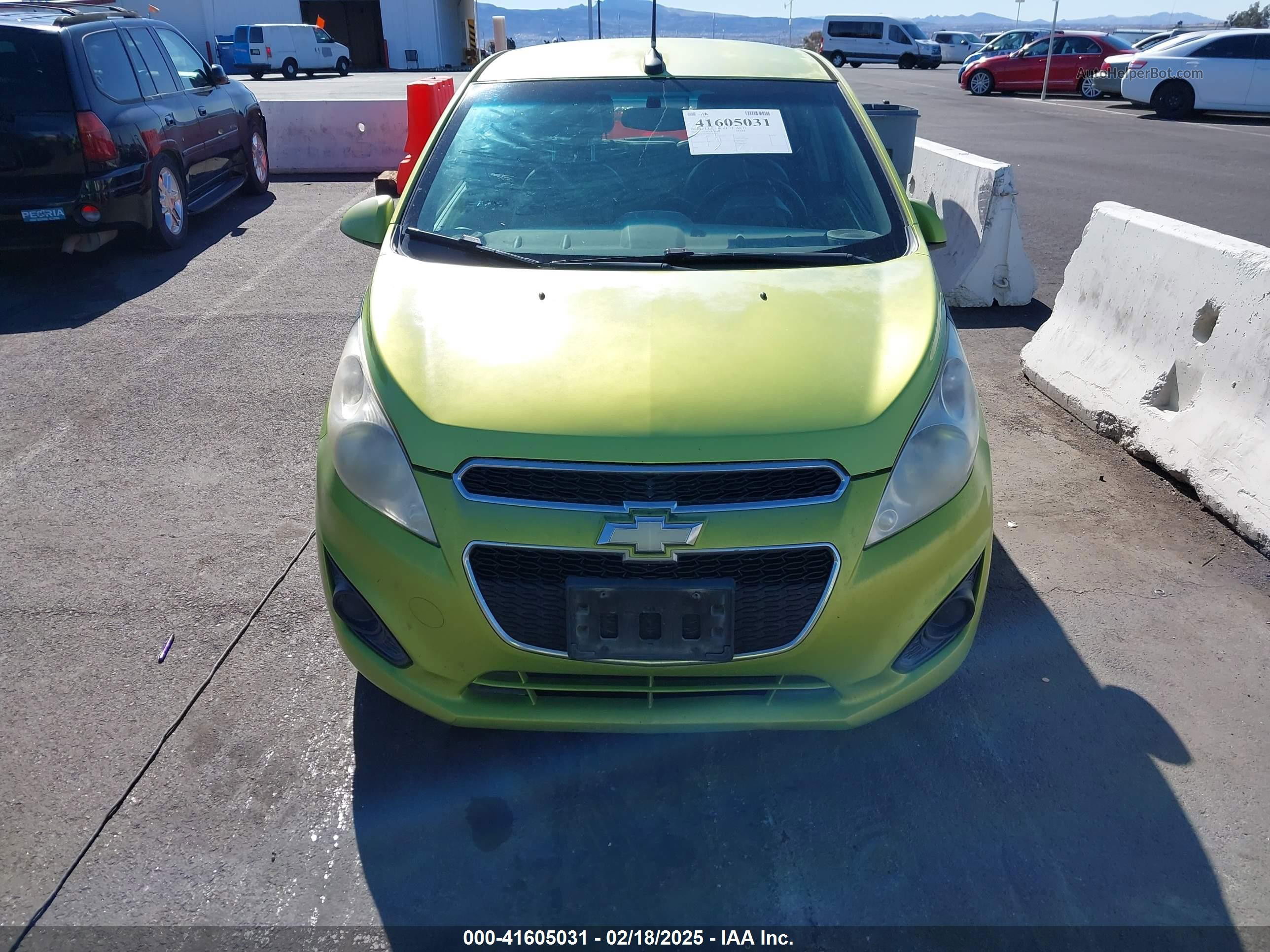 2013 Chevrolet Spark Ls Auto Зеленый vin: KL8CB6S90DC601525