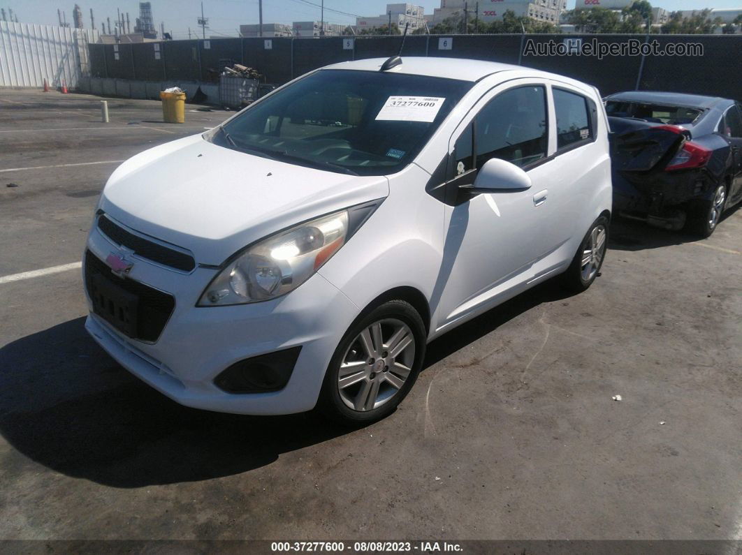 2015 Chevrolet Spark Ls Белый vin: KL8CB6S96FC795867