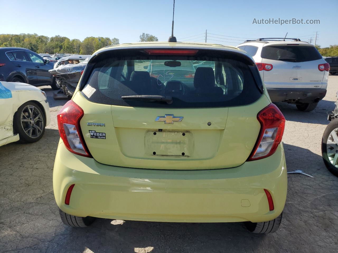 2017 Chevrolet Spark Ls Yellow vin: KL8CB6SA0HC762067