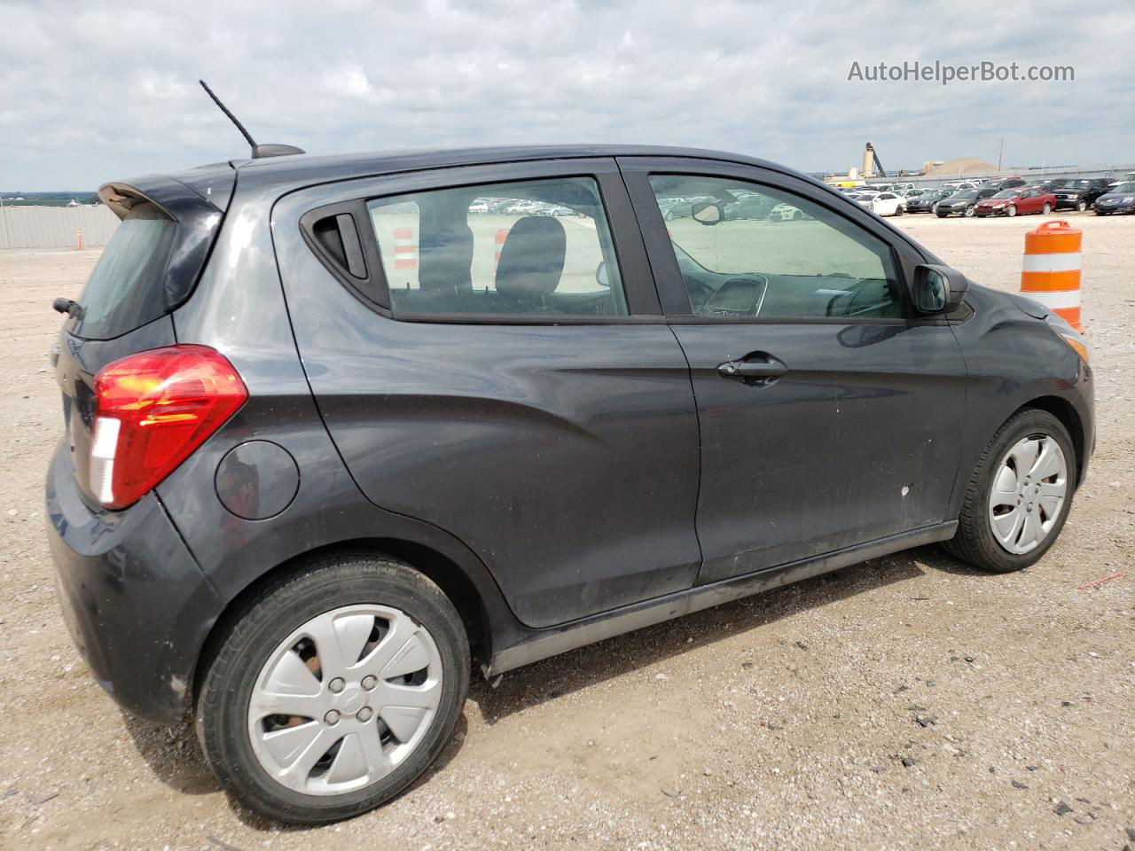 2017 Chevrolet Spark Ls Gray vin: KL8CB6SA2HC813097