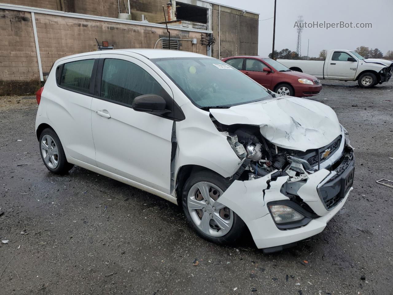 2019 Chevrolet Spark Ls Белый vin: KL8CB6SA3KC719883