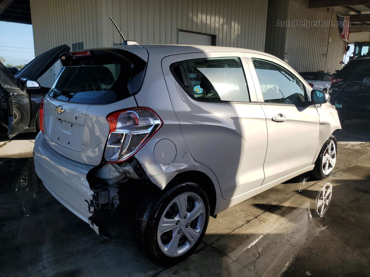 2019 Chevrolet Spark Ls Cream vin: KL8CB6SA4KC807387